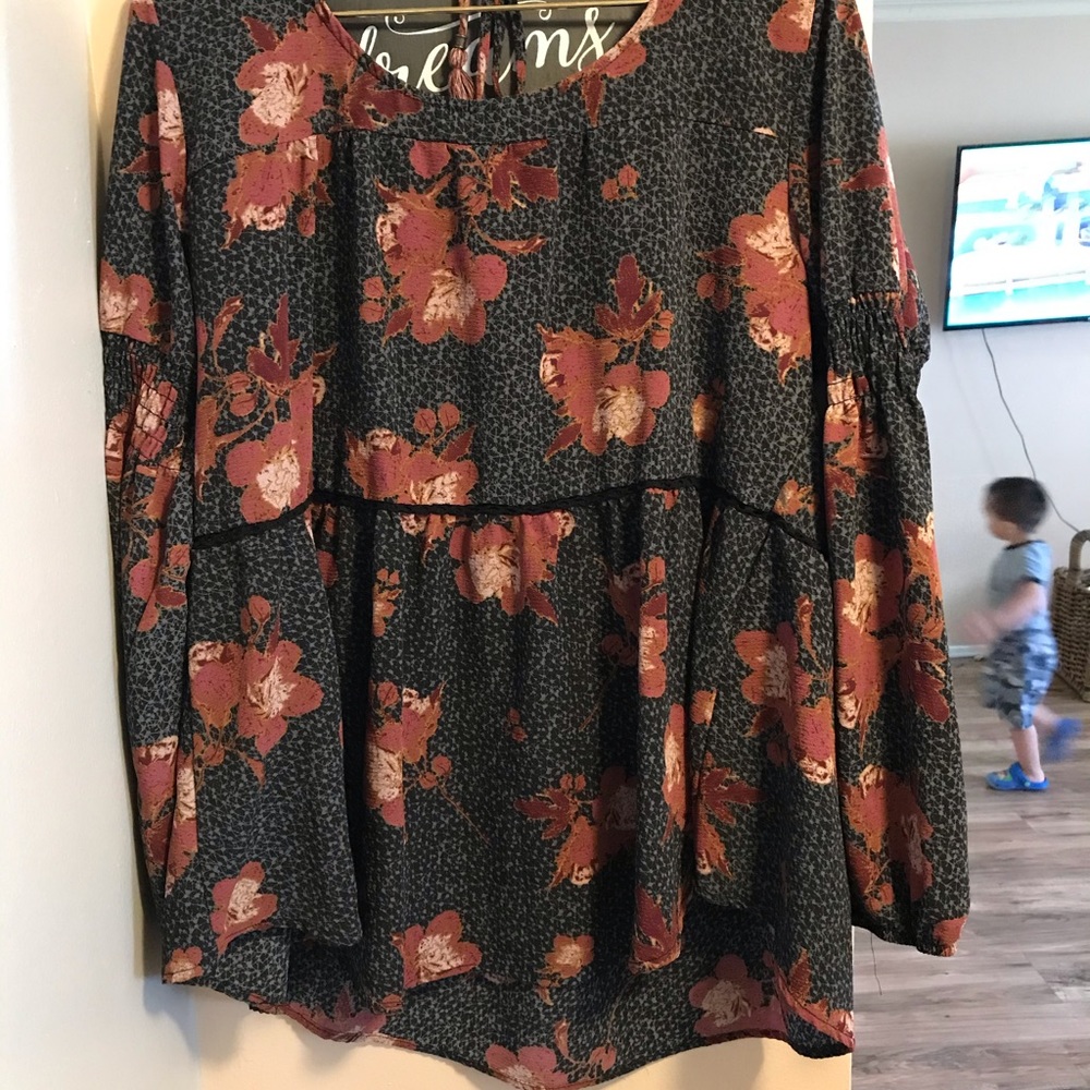 Blouse - Picture 3 of 3